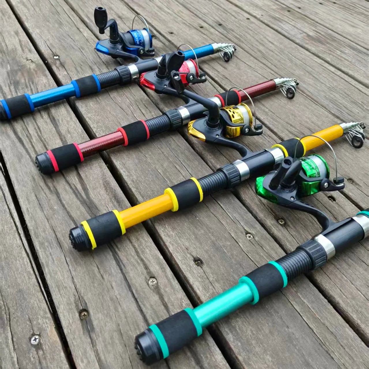 Santa King Fishing Rod Reel Combo- Fishing Full Kits with Telescopic Fishing Rod and Spinning Reel Baits Hooks Travel Pole Set